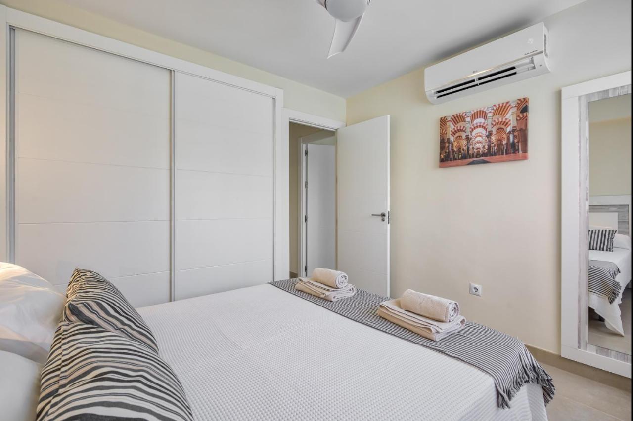 Sur Suites Alhambra Fuengirola Bagian luar foto