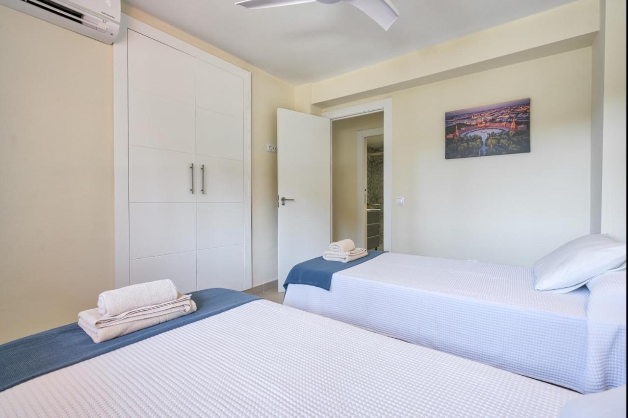 Sur Suites Alhambra Fuengirola Bagian luar foto