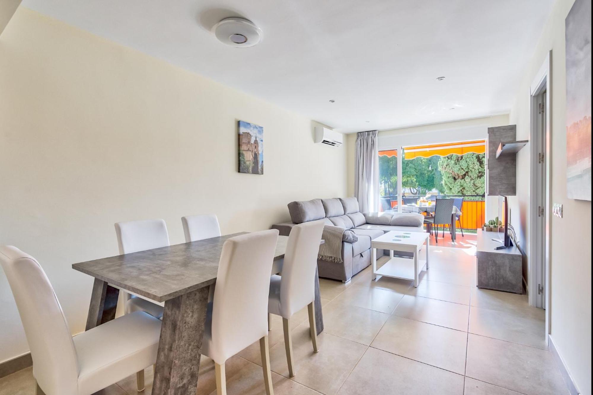 Sur Suites Alhambra Fuengirola Bagian luar foto