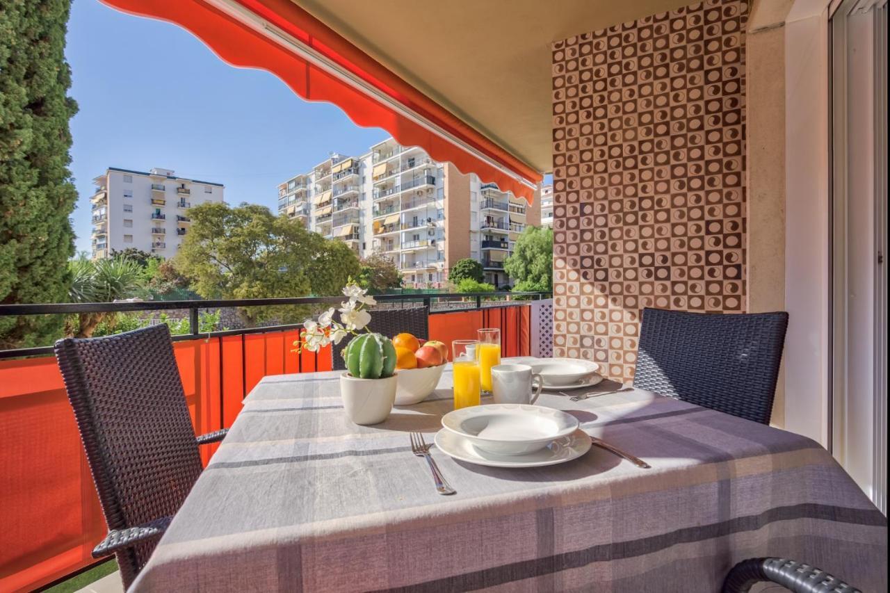 Sur Suites Alhambra Fuengirola Bagian luar foto